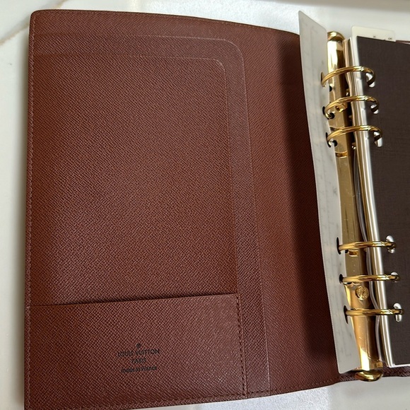 Louis Vuitton Large Agenda Ring Cover - Picture 3 of 16